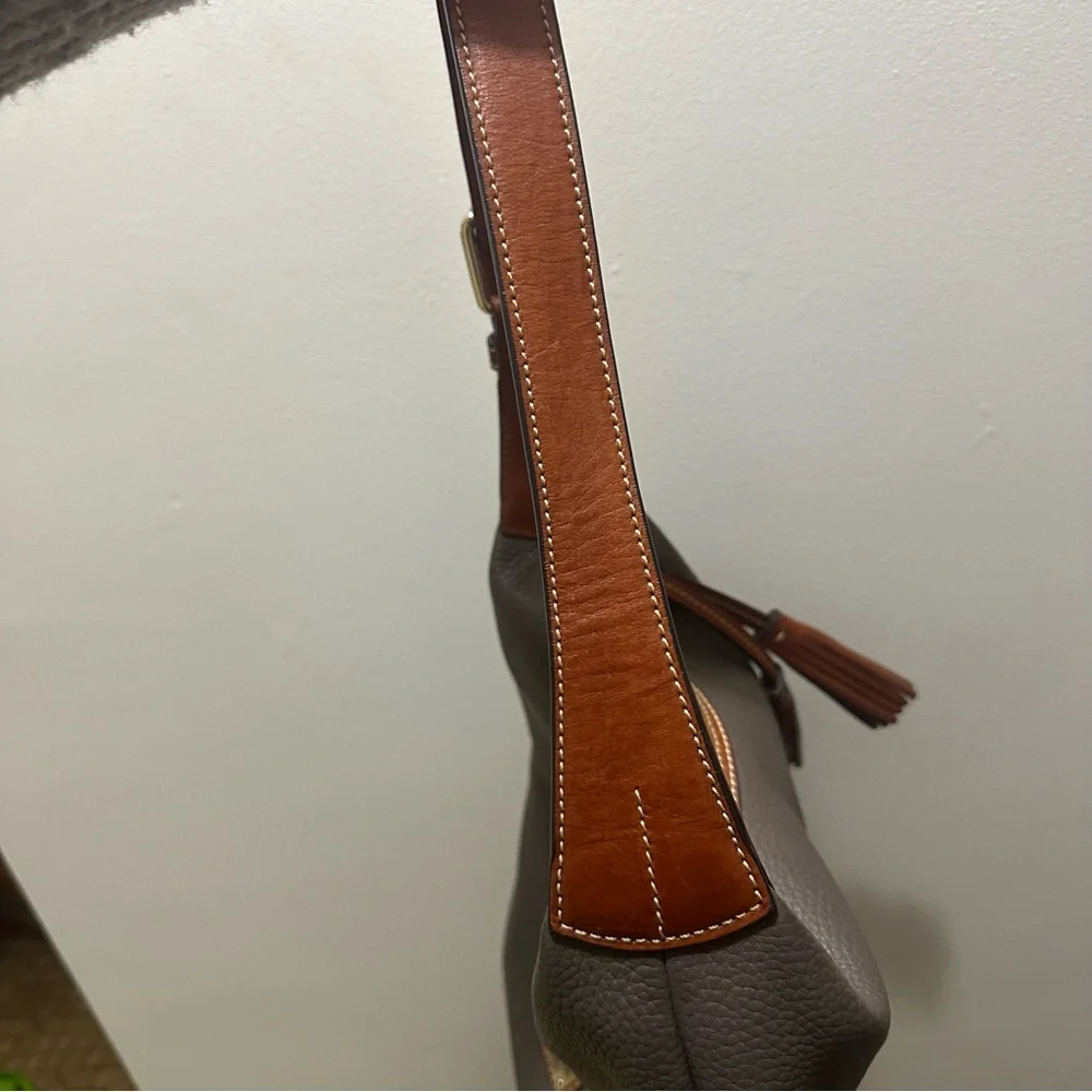 Dooney & Bourke Gray Pebble Grain Leather Paige Sac‎ Hobo Bag